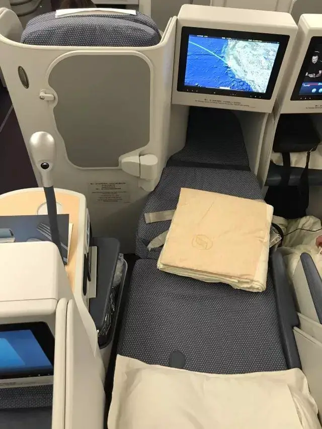 餐食有待提高 - 南航商务舱SFO - CAN(旧金山 - 广州)商务舱体验报告 餐食有待提高 - 南航商务舱SFO - CAN(旧金山 - 广州)商务舱体验报告