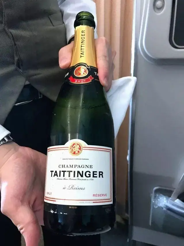舌尖上的短途飞行 - 国泰港龙航空HKG - CNX(香港 - 清迈)商务舱体验报告 舌尖上的短途飞行 - 国泰港龙航空HKG - CNX(香港 - 清迈)商务舱体验报告