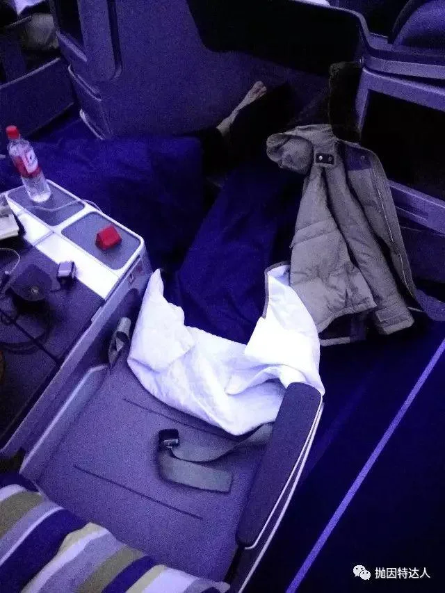 汉莎&国航ORD-FRA-SZX商务舱体验报告(上) 汉莎&国航ORD-FRA-SZX商务舱体验报告(上)