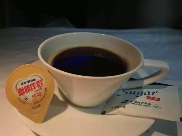 餐食有待提高 - 南航商务舱SFO - CAN(旧金山 - 广州)商务舱体验报告 餐食有待提高 - 南航商务舱SFO - CAN(旧金山 - 广州)商务舱体验报告