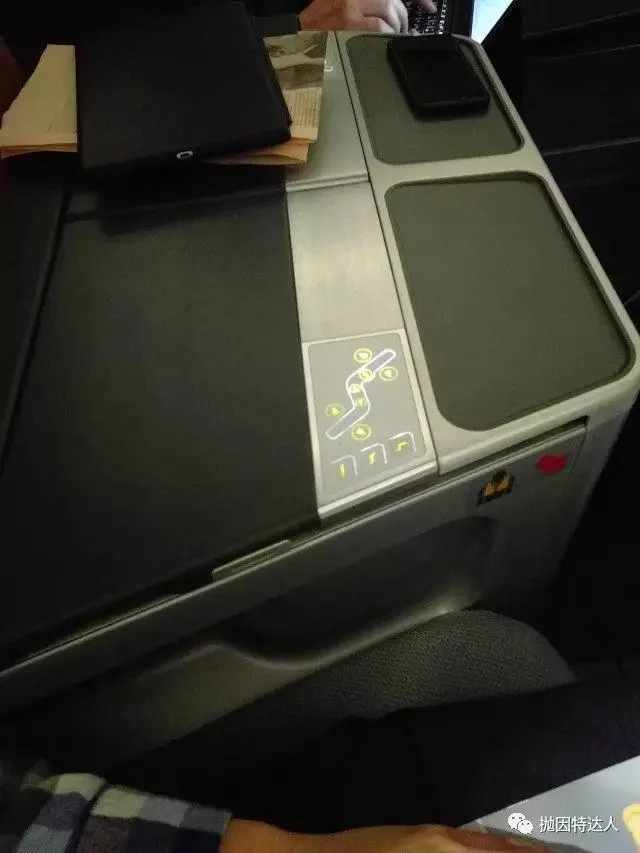 汉莎&国航ORD-FRA-SZX商务舱体验报告(上) 汉莎&国航ORD-FRA-SZX商务舱体验报告(上)