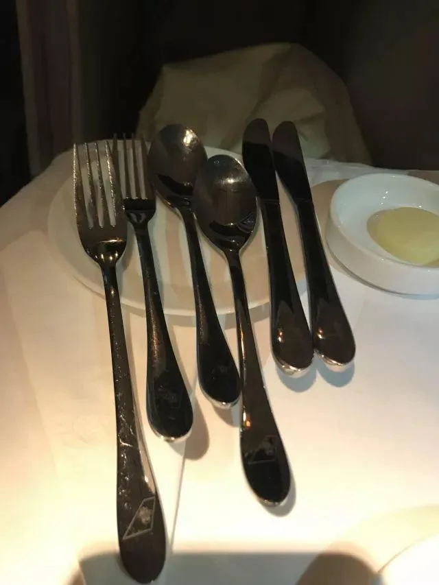 餐食有待提高 - 南航商务舱SFO - CAN(旧金山 - 广州)商务舱体验报告 餐食有待提高 - 南航商务舱SFO - CAN(旧金山 - 广州)商务舱体验报告