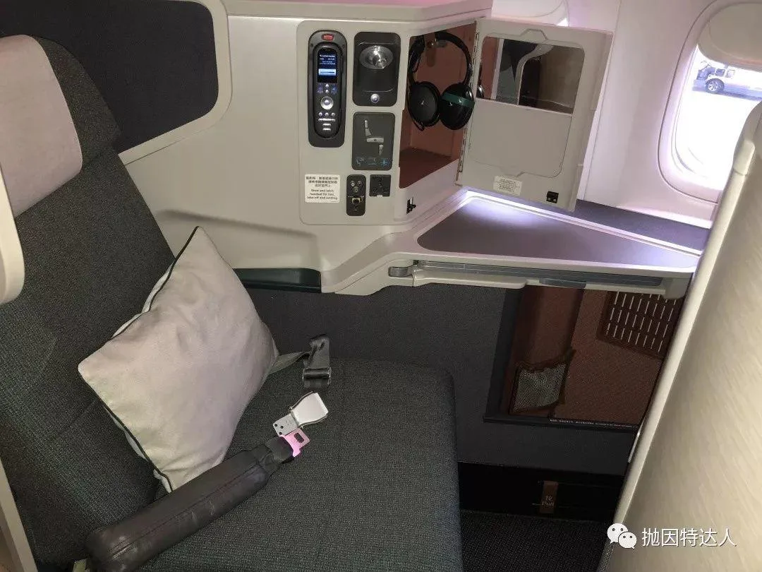 Amex运通来发糖了：添加副卡送最多20000点数 & 转点至国泰亚万获得额外赠点