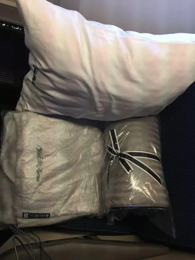 全面大革新！ - 美联航全新北极星商务舱SFO - HKG（旧金山 - 香港）体验报告