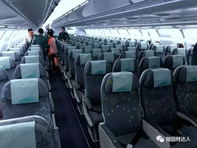 五星级航司全新A330 - 长荣航空HKG - TPE(香港 - 台北)商务舱体验报告 五星级航司全新A330 - 长荣航空HKG - TPE(香港 - 台北)商务舱体验报告