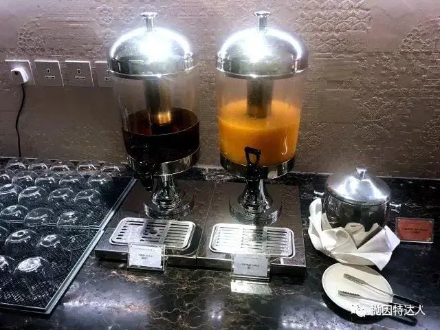 五星级航司全新A330 - 长荣航空HKG - TPE(香港 - 台北)商务舱体验报告 五星级航司全新A330 - 长荣航空HKG - TPE(香港 - 台北)商务舱体验报告