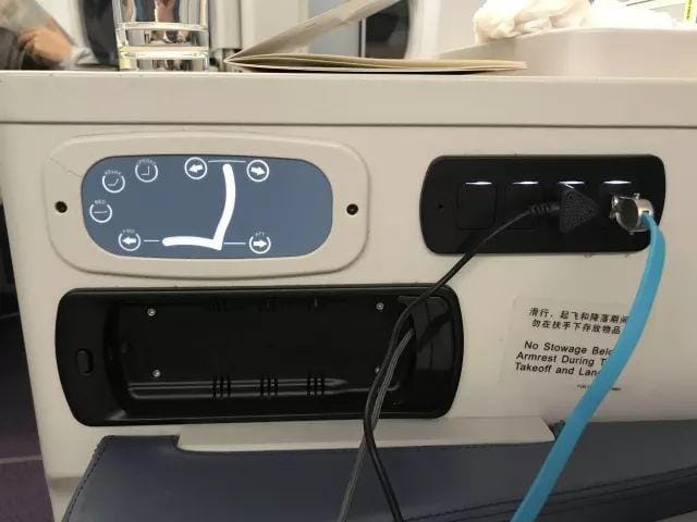 餐食有待提高 - 南航商务舱SFO - CAN(旧金山 - 广州)商务舱体验报告 餐食有待提高 - 南航商务舱SFO - CAN(旧金山 - 广州)商务舱体验报告