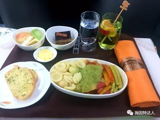 五星级航司全新A330 - 长荣航空HKG - TPE(香港 - 台北)商务舱体验报告 五星级航司全新A330 - 长荣航空HKG - TPE(香港 - 台北)商务舱体验报告