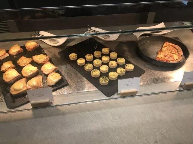 舌尖上的短途飞行 - 国泰港龙航空HKG - CNX(香港 - 清迈)商务舱体验报告 舌尖上的短途飞行 - 国泰港龙航空HKG - CNX(香港 - 清迈)商务舱体验报告