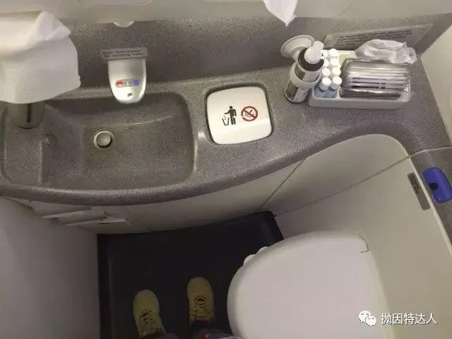 汉莎&国航ORD-FRA-SZX商务舱体验报告(上) 汉莎&国航ORD-FRA-SZX商务舱体验报告(上)