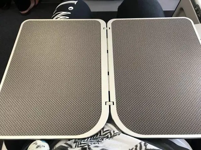 舌尖上的短途飞行 - 国泰港龙航空HKG - CNX(香港 - 清迈)商务舱体验报告 舌尖上的短途飞行 - 国泰港龙航空HKG - CNX(香港 - 清迈)商务舱体验报告