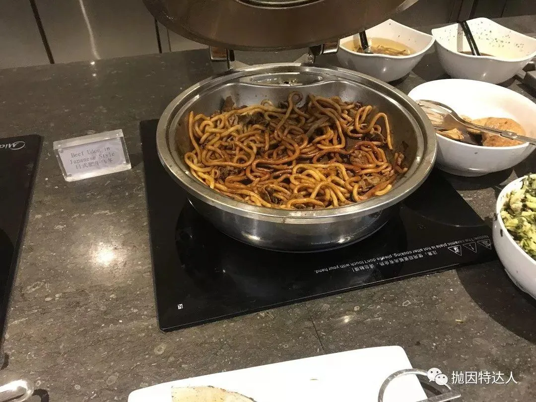 Priority Pass中国最佳休息室之一 - 上海浦东机场77号东航环亚休息室体验报告 Priority Pass中国最佳休息室之一 - 上海浦东机场77号东航环亚休息室体验报告