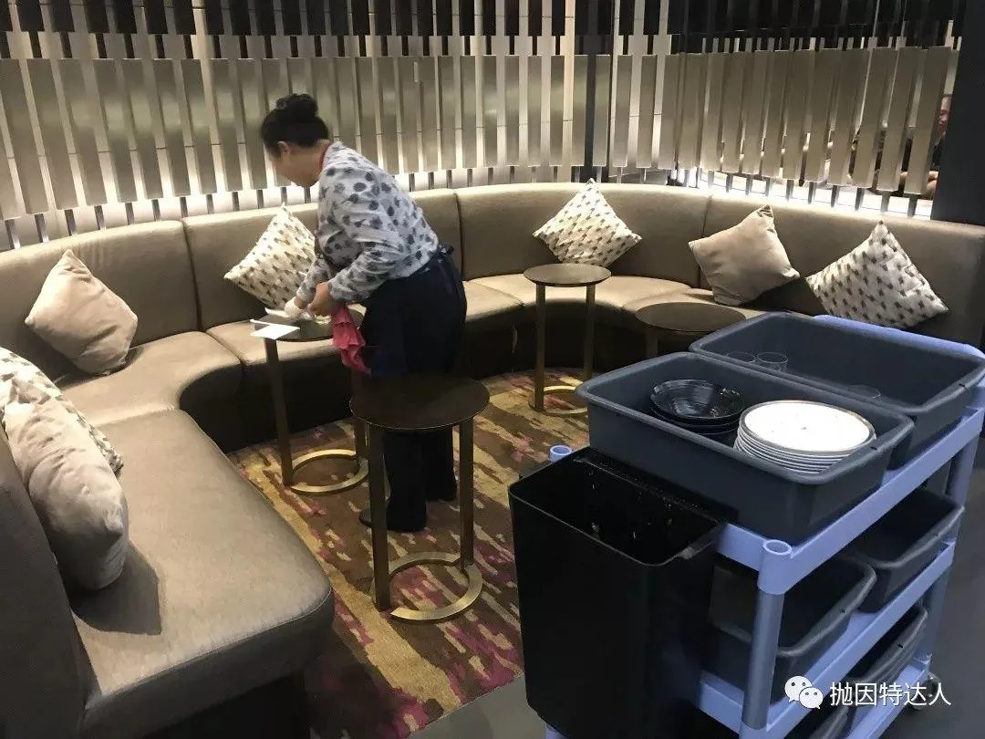 Priority Pass中国最佳休息室之一 - 上海浦东机场77号东航环亚休息室体验报告 Priority Pass中国最佳休息室之一 - 上海浦东机场77号东航环亚休息室体验报告