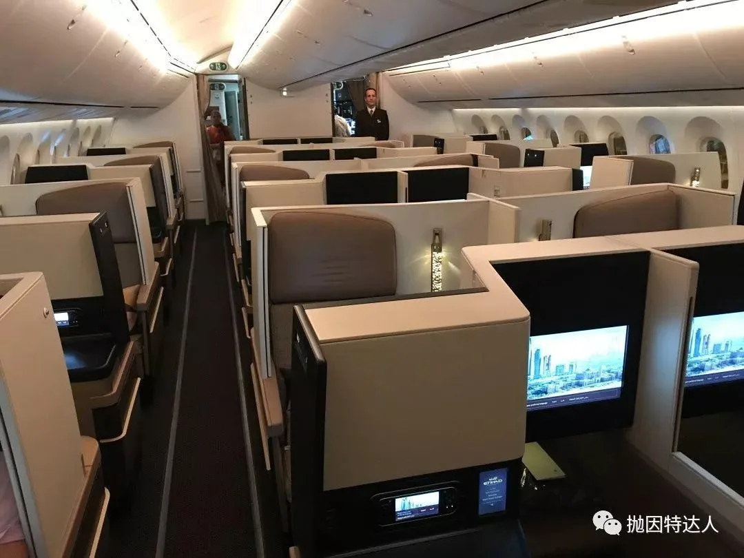 Priority Pass中国最佳休息室之一 - 上海浦东机场77号东航环亚休息室体验报告 Priority Pass中国最佳休息室之一 - 上海浦东机场77号东航环亚休息室体验报告