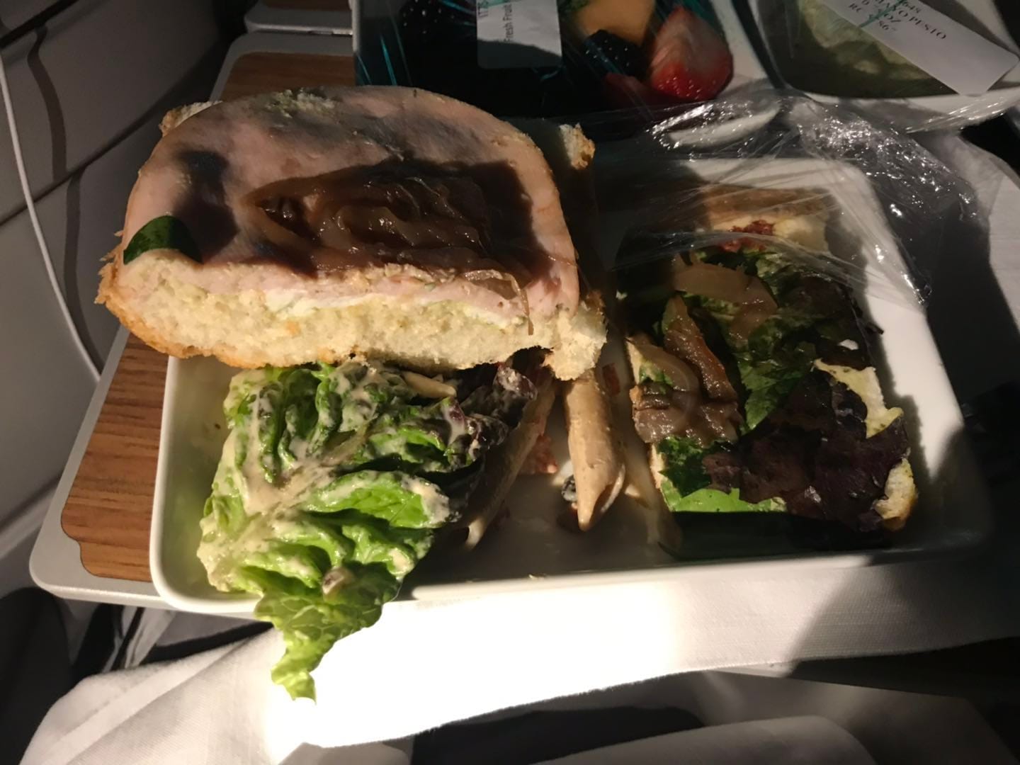 贫穷PhD的商务舱初体验 - 美国航空AA B787-9(洛杉矶 - 上海) 商务舱报告 35 C:\Users\tsw05\AppData\Local\Temp\WeChat Files\213386473709495277.jpg