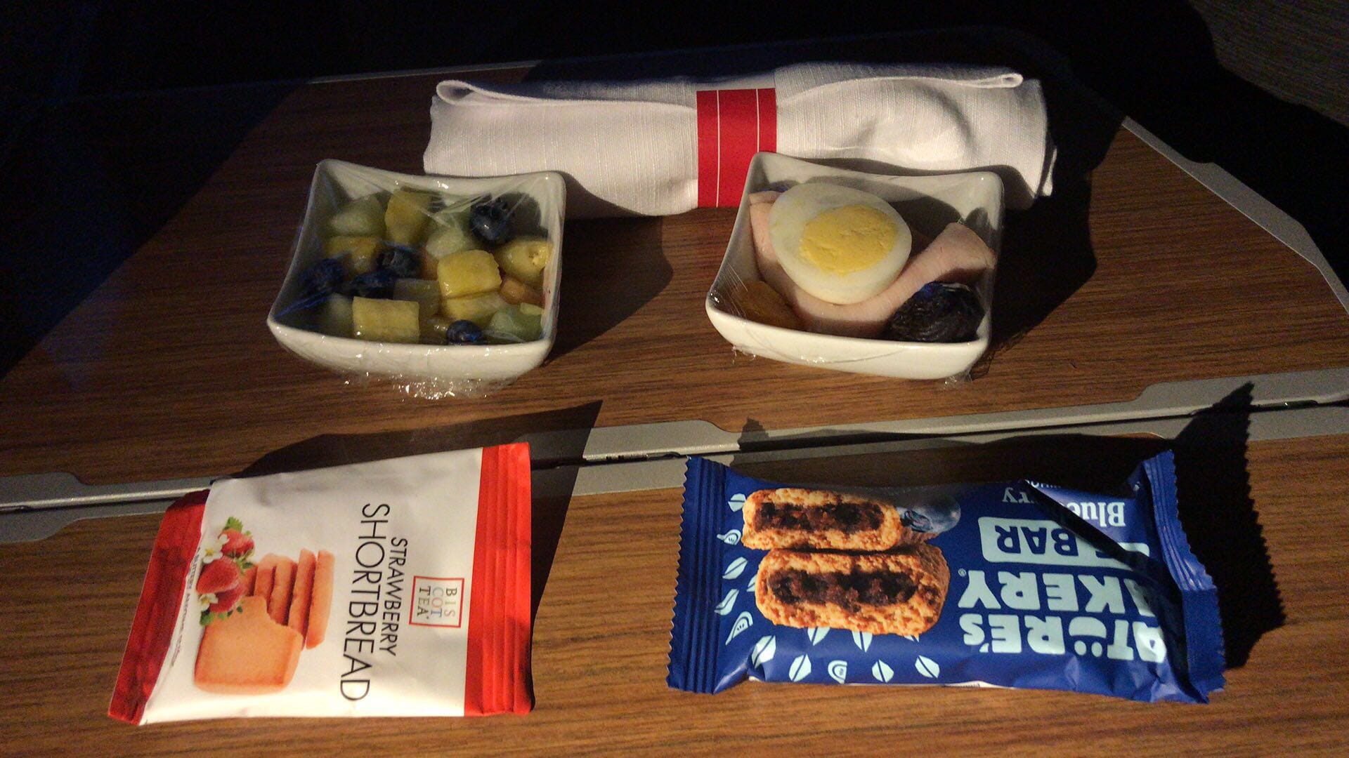 贫穷PhD的商务舱初体验 - 美国航空AA B787-9(洛杉矶 - 上海) 商务舱报告 31 C:\Users\tsw05\AppData\Local\Temp\WeChat Files\730306956244182218.jpg