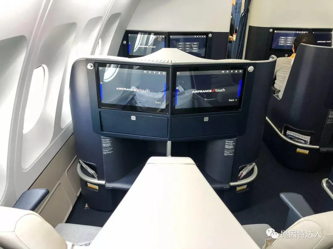 又有白菜价机票来了 - 9000点即可兑换欧美越洋机票了 又有白菜价机票来了 - 9000点即可兑换欧美越洋机票了