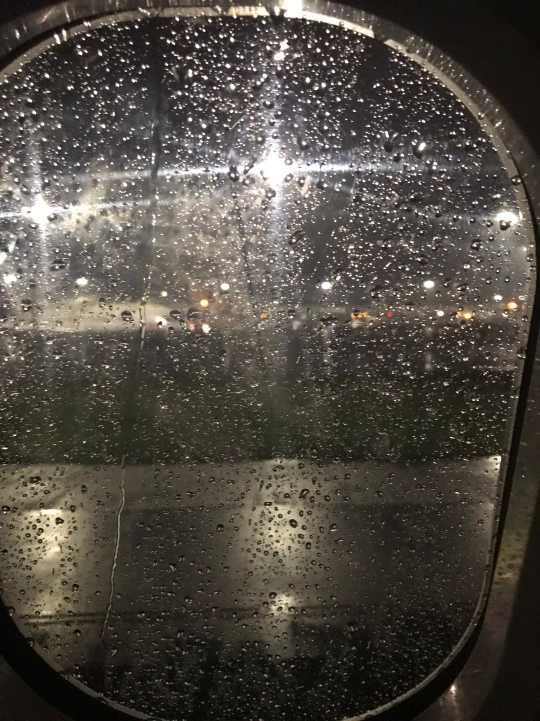 午夜飞行——并不是那么完美的国泰B777-300ER(香港 – 洛杉矶) 商务舱报告 2 C:\Users\tsw05\AppData\Local\Temp\WeChat Files\656667692801946924.jpg