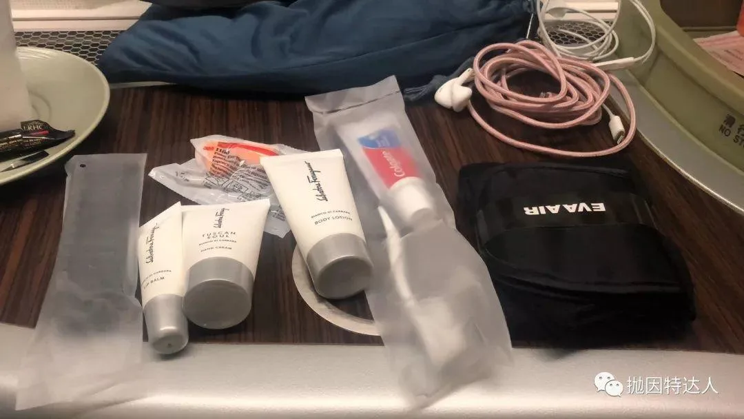 全新机型首发抢鲜体验 - 长荣航空B787-10（台北 - 香港）商务舱体验报告