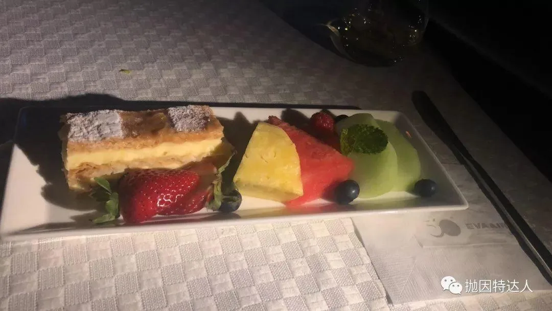 全新机型首发抢鲜体验 - 长荣航空B787-10（台北 - 香港）商务舱体验报告