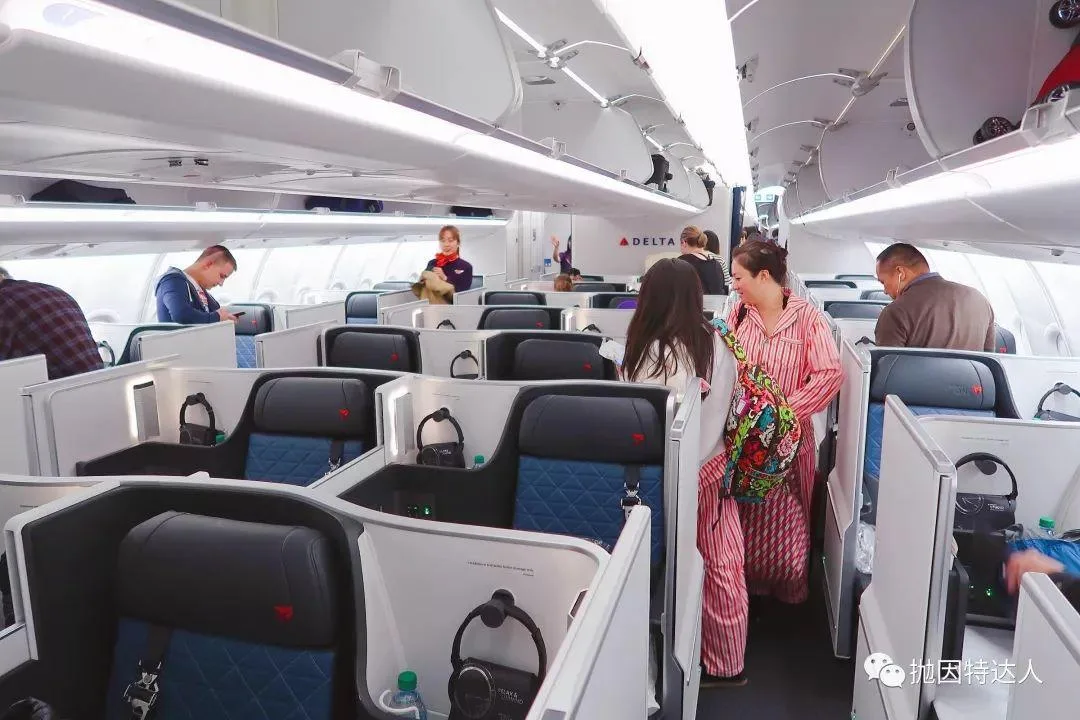 美国航空把我还有两天就要出发的机票直接取消,并且关闭了我的里程账户 美国航空把我还有两天就要出发的机票直接取消,并且关闭了我的里程账户