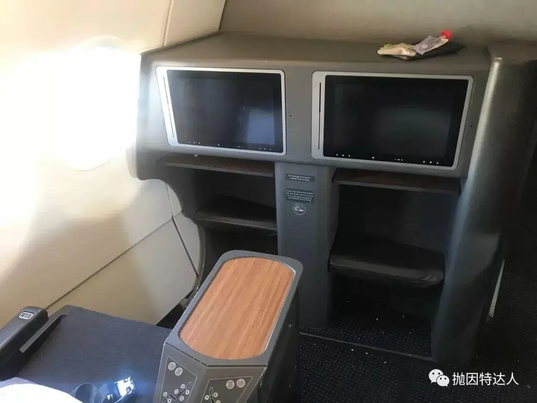 《第一次美国境内商务舱平躺体验 - 美国航空A321T JFK - LAX（纽约 - 洛杉矶）商务舱体验报告》