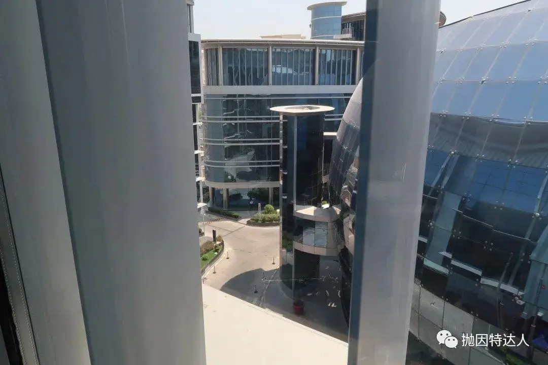 50美元不到的五星级酒店体验 - 多哈商业园皇冠假日酒店入住体验报告 50美元不到的五星级酒店体验 - 多哈商业园皇冠假日酒店入住体验报告