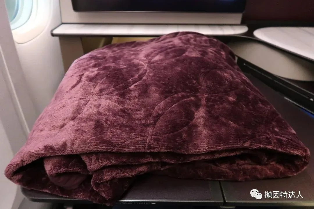 全球最佳商务舱体验如何？卡塔尔航空B777w DOH - BKK（多哈 - 曼谷）Qsuite商务舱体验报告