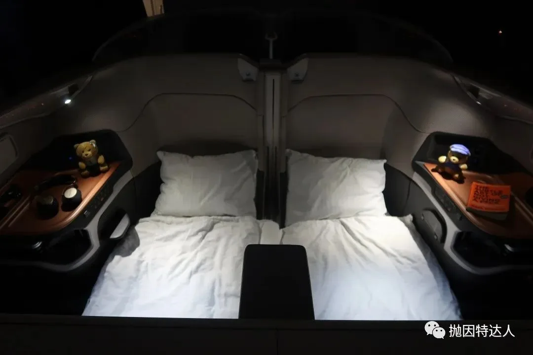 这可能是兑换全球最长航线商务舱 + 环球之旅的不二机会 这可能是兑换全球最长航线商务舱 + 环球之旅的不二机会