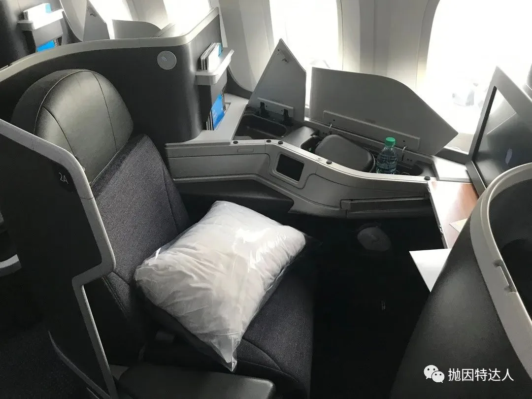 抄底拿下头等舱机票好机会 - 美国航空放出大量超级折扣两舱里程票