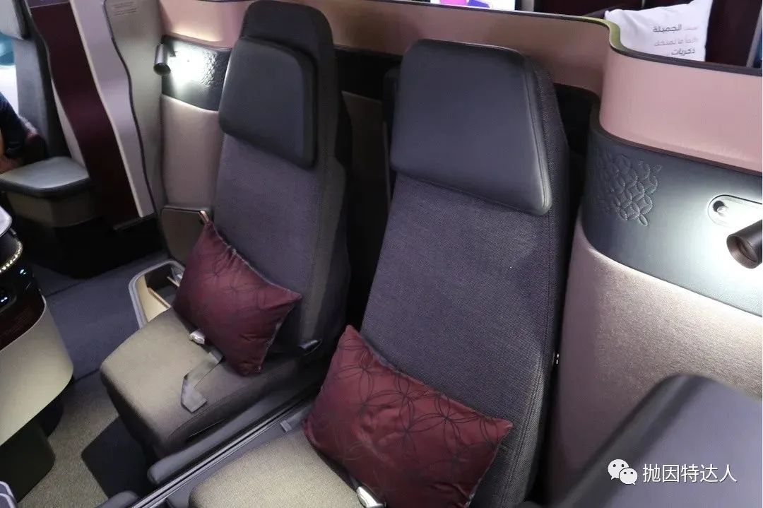 全球最佳商务舱体验如何？卡塔尔航空B777w DOH - BKK（多哈 - 曼谷）Qsuite商务舱体验报告