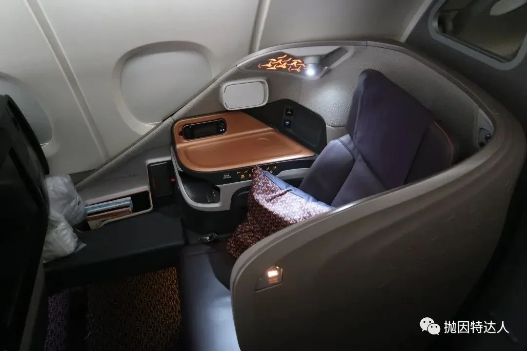 这可能是兑换全球最长航线商务舱 + 环球之旅的不二机会 这可能是兑换全球最长航线商务舱 + 环球之旅的不二机会