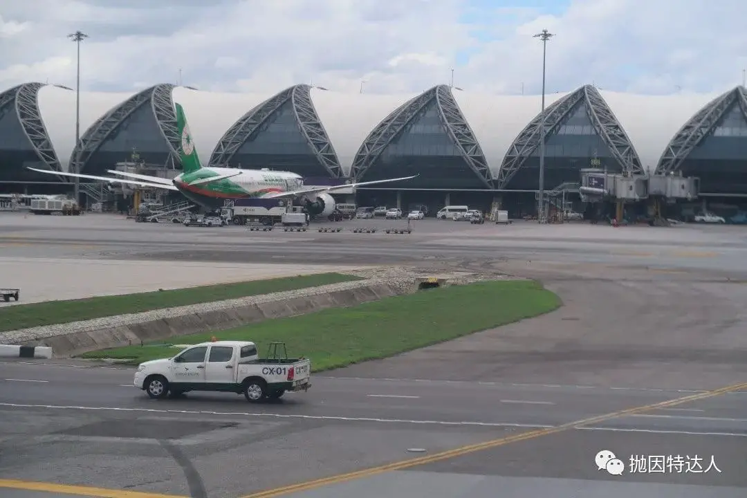 《最满意短途商务体验 - 国泰航空A330-300（曼谷 - 香港）商务舱体验报告》