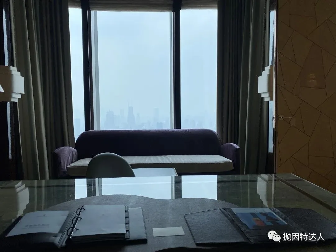 总统套房极致体验!上海浦东丽思卡尔顿酒店入住体验报告 总统套房极致体验!上海浦东丽思卡尔顿酒店入住体验报告
