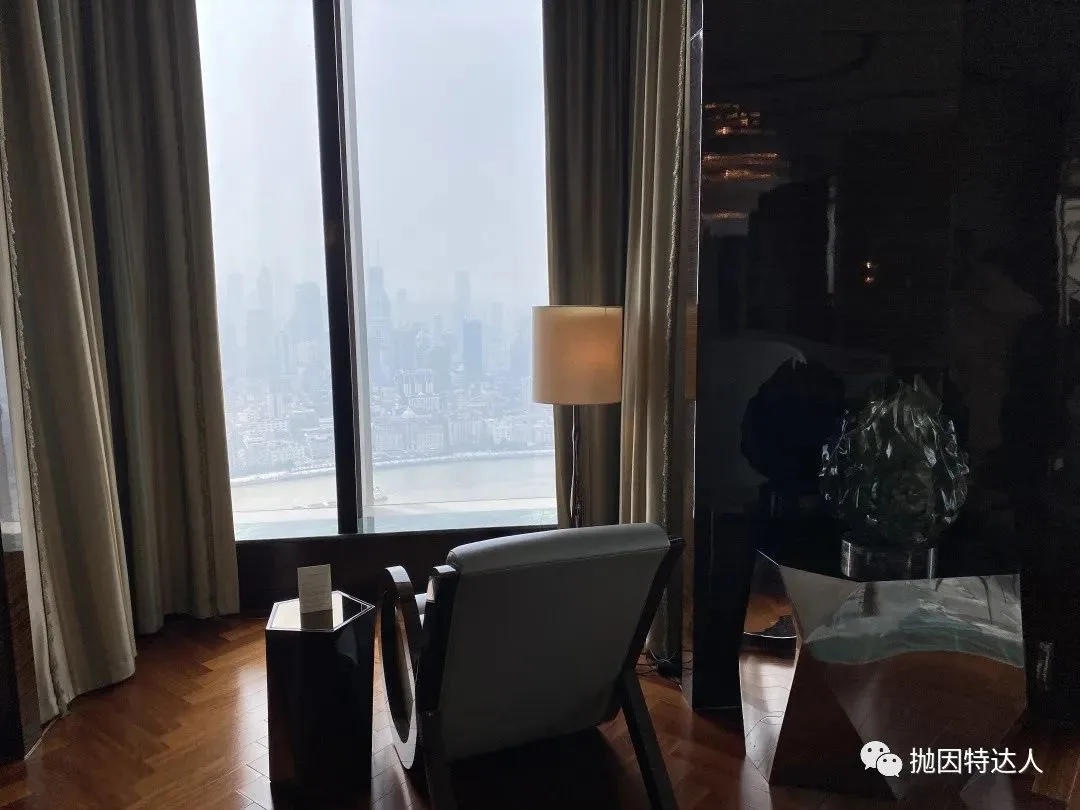 总统套房极致体验!上海浦东丽思卡尔顿酒店入住体验报告 总统套房极致体验!上海浦东丽思卡尔顿酒店入住体验报告