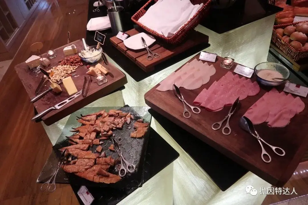 远眺鱼尾狮，积分房超值 - 新加坡康莱德酒店（Conrad Centennial Singapore）入住体验报告