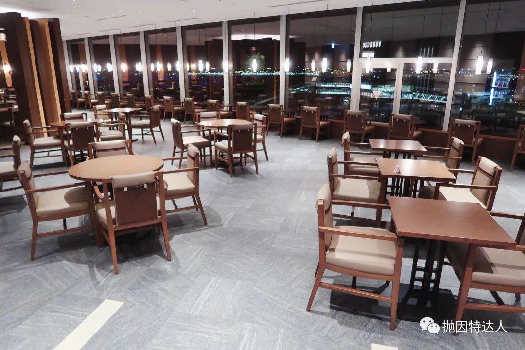 《翻新后的闪亮登场 - 日本航空东京羽田机场（HND）Sakura Lounge体验报告》