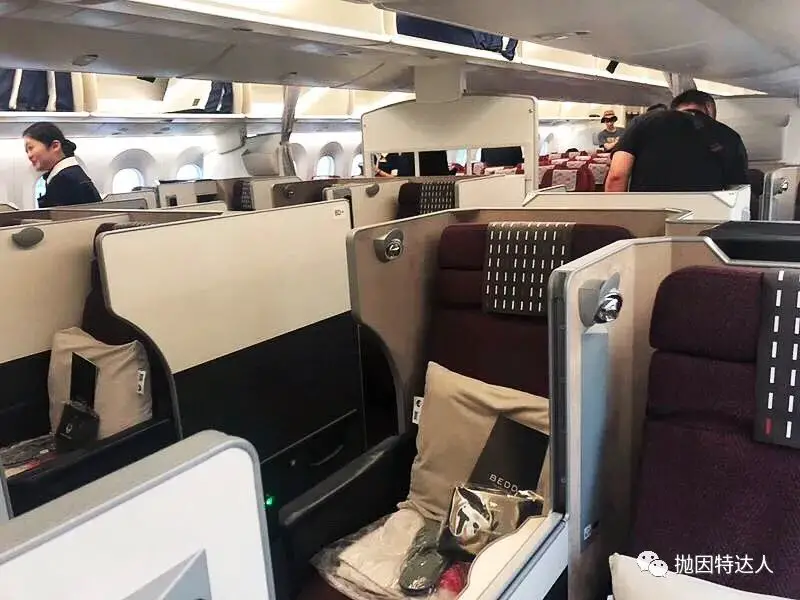 《私密套间 + 商务舱最强餐食 - 日本航空 B777-300ER（东京羽田 - 旧金山）商务舱体验报告》