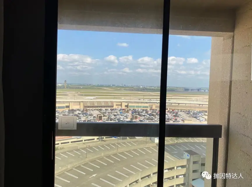 水果凉面也“温暖升级”——疫情之下美国航空B787-9(达拉斯 - 上海)商务舱体验 水果凉面也“温暖升级”——疫情之下美国航空B787-9(达拉斯 - 上海)商务舱体验