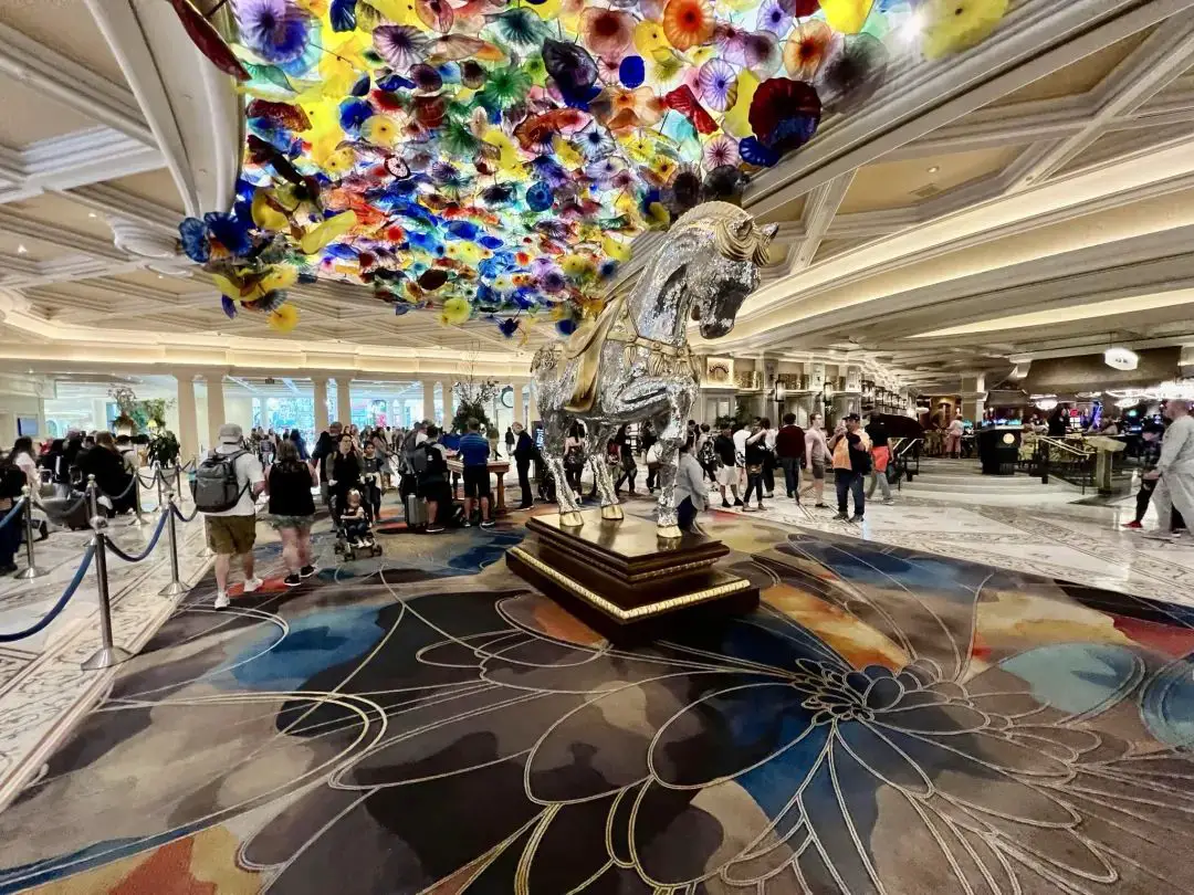 《著名地标酒店终于全方位翻新 - 拉斯维加斯百乐宫（Bellagio Las Vegas）入住体验》