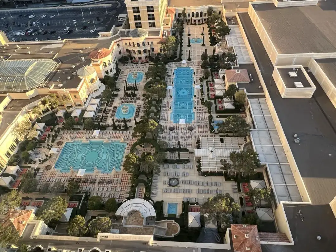 《著名地标酒店终于全方位翻新 - 拉斯维加斯百乐宫（Bellagio Las Vegas）入住体验》