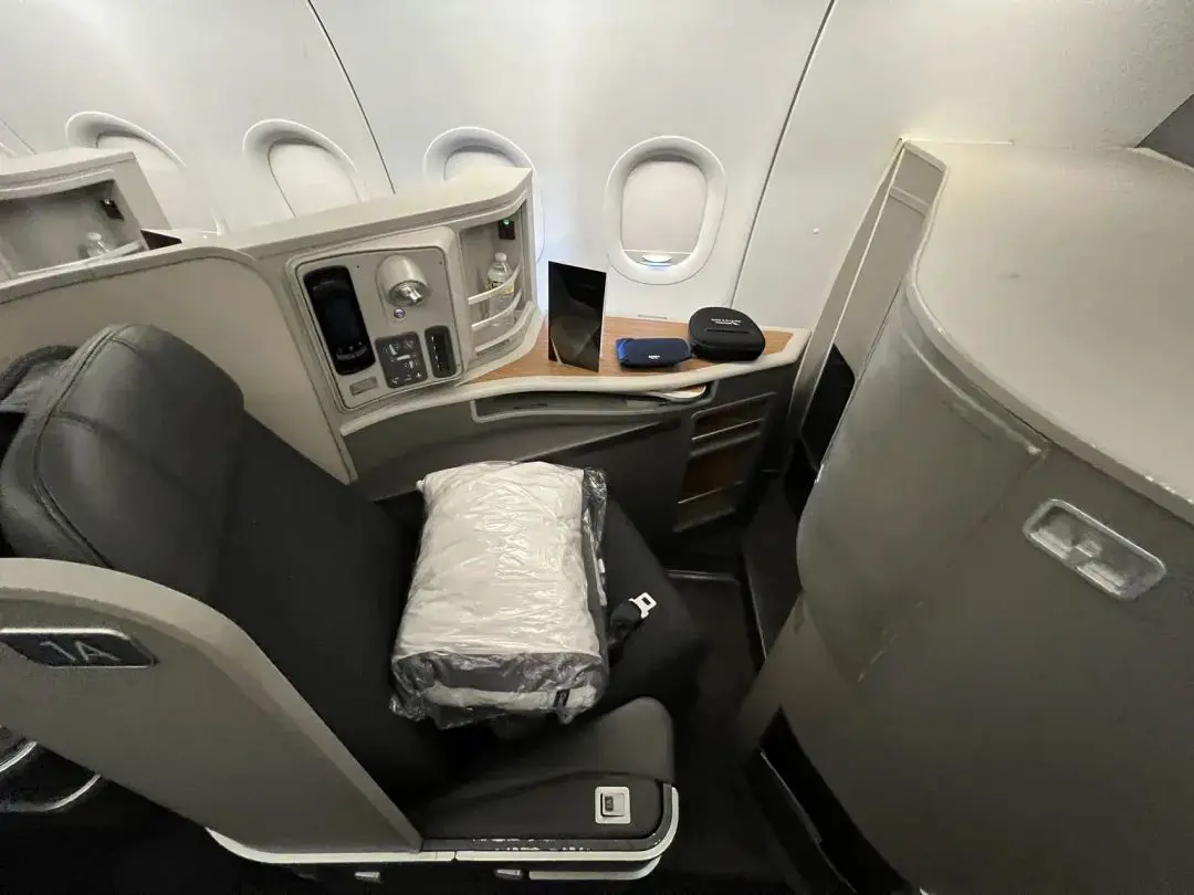 租车三天,赠送跨大陆豪华平躺头等舱机票! 租车三天,赠送跨大陆豪华平躺头等舱机票!