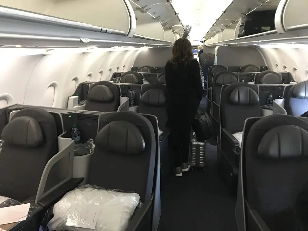 租车三天,赠送跨大陆豪华平躺头等舱机票! 租车三天,赠送跨大陆豪华平躺头等舱机票!