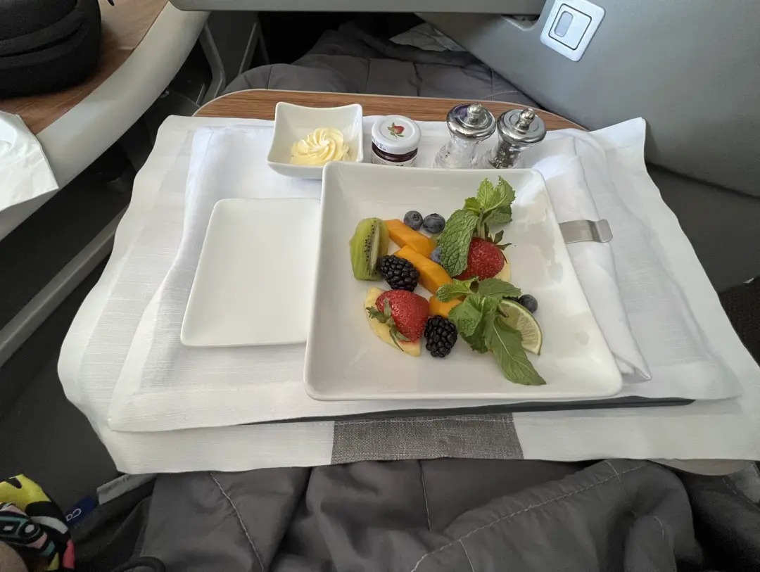 租车三天,赠送跨大陆豪华平躺头等舱机票! 租车三天,赠送跨大陆豪华平躺头等舱机票!