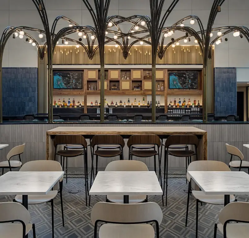 最小Amex百夫长休息室全面升级,扩容至三倍大,现已全新开放 最小Amex百夫长休息室全面升级,扩容至三倍大,现已全新开放