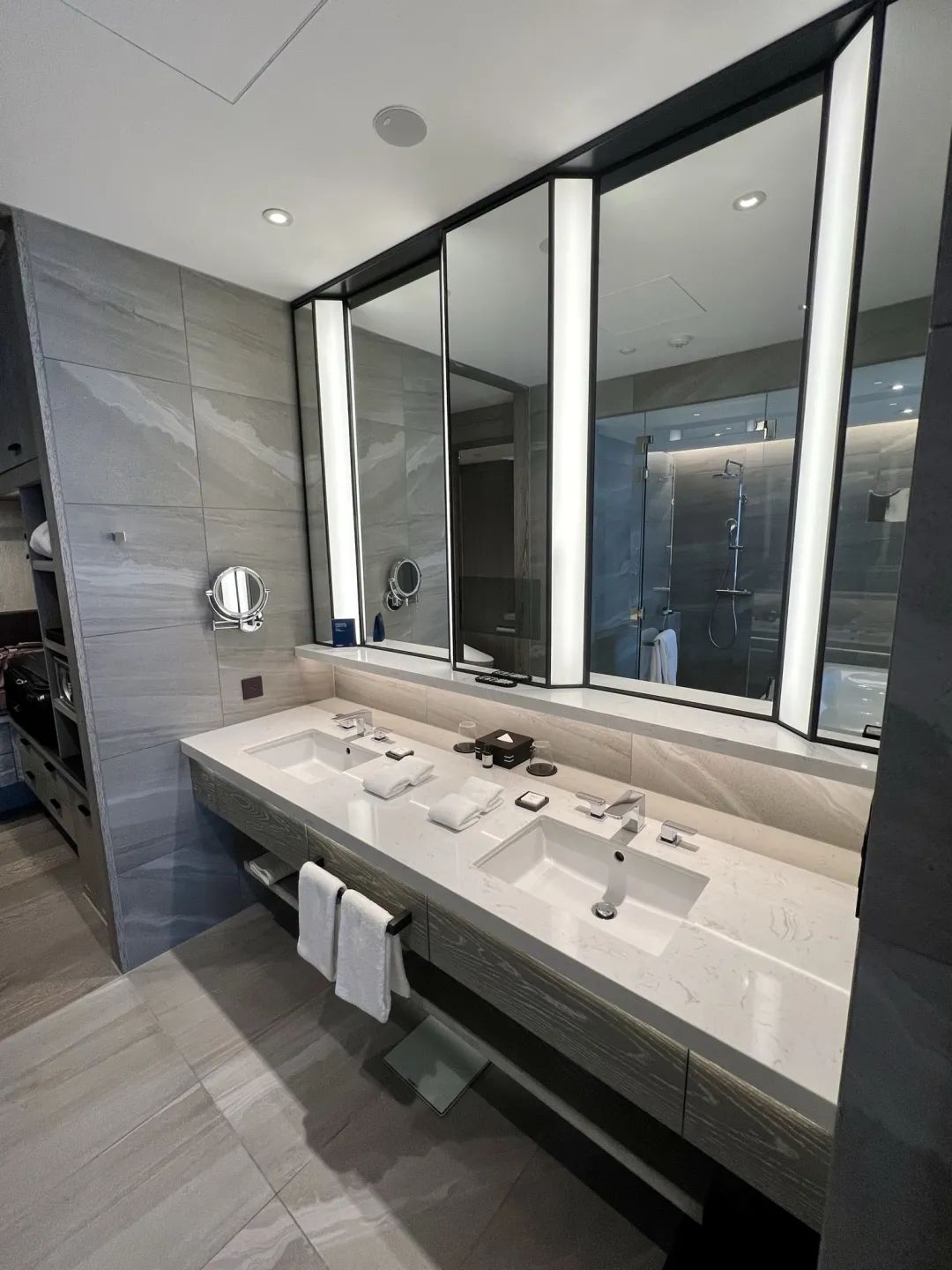 又被万豪渣IT Bonvoyed了，已取消预定莫名其妙“复活”了，差点被坑2000美元