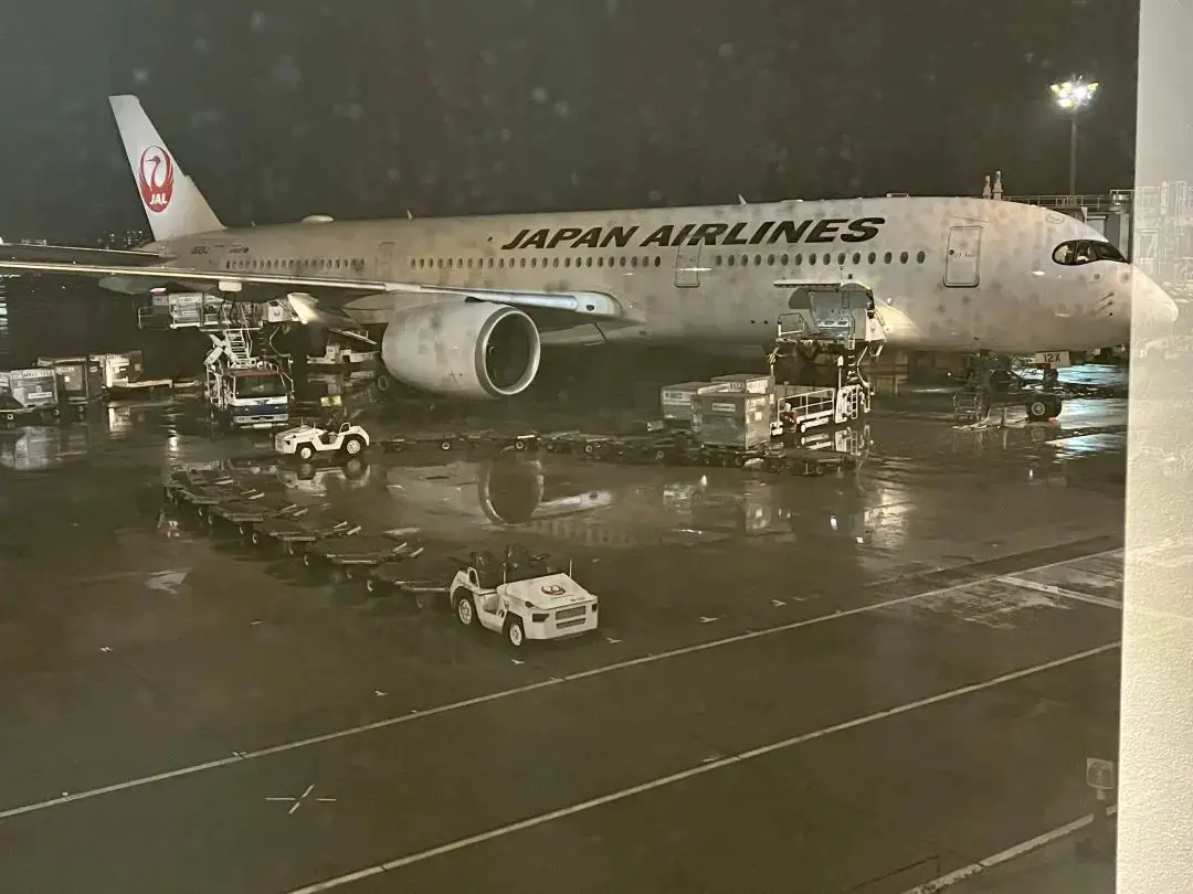 《日航日本境内头等舱原来这么高级 - 日本航空A350-900（大阪伊丹 - 东京羽田）头等舱体验报告》