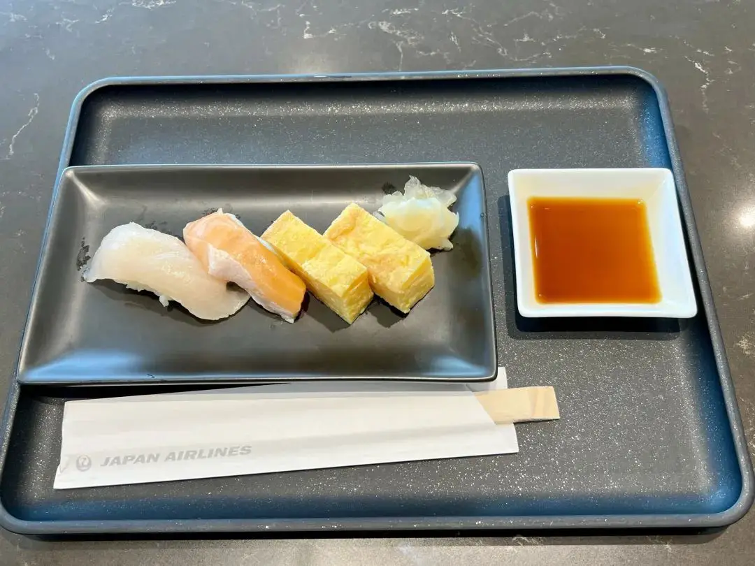 《空中米三，头等舱最强餐饮的热身环节 - 日本航空东京羽田机场（HND）First Class Lounge体验报告》