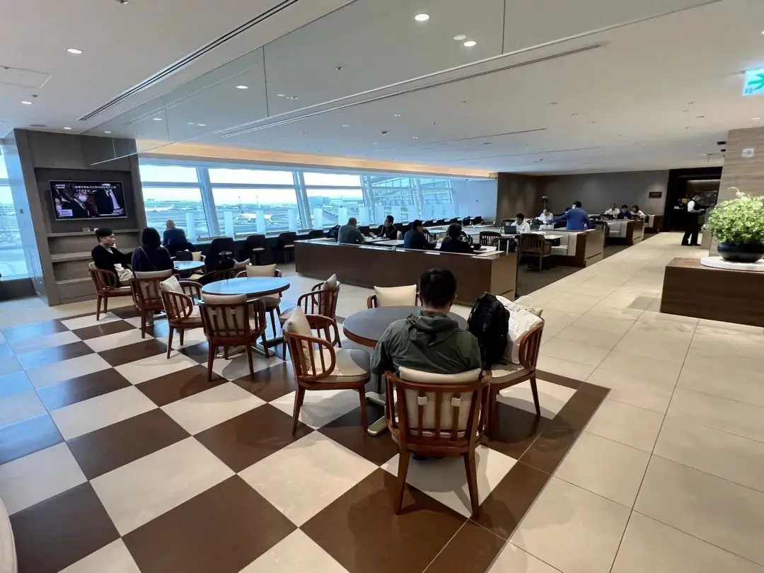 空中米三，头等舱最强餐饮的热身环节 - 日本航空东京羽田机场（HND）First Class Lounge体验报告