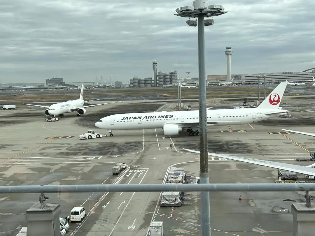 《空中米三，头等舱最强餐饮的热身环节 - 日本航空东京羽田机场（HND）First Class Lounge体验报告》